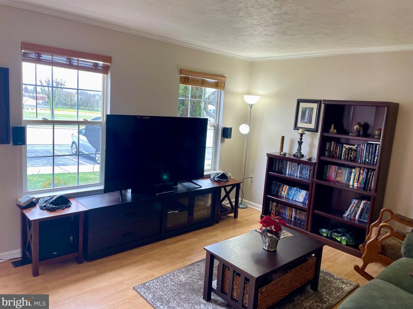 73 Fiddler Dr, New Oxford, PA 17350