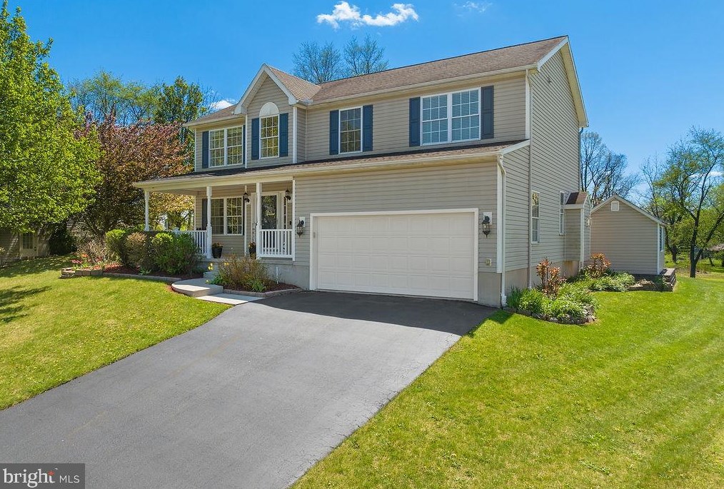 338 Matthew Dr, New Oxford, PA 17350