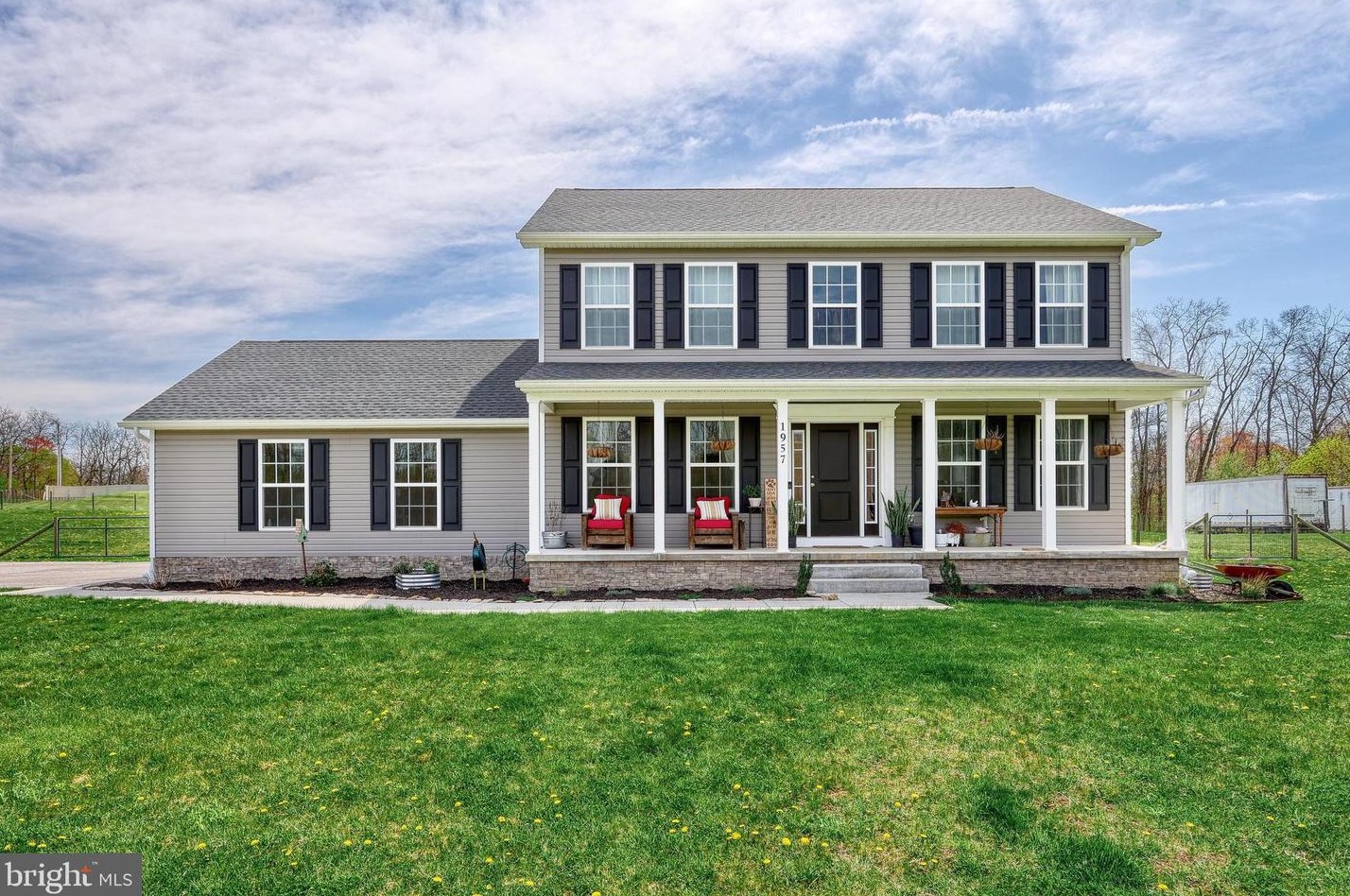 1957 Hunterstown Hampton Rd, New Oxford, PA 17350