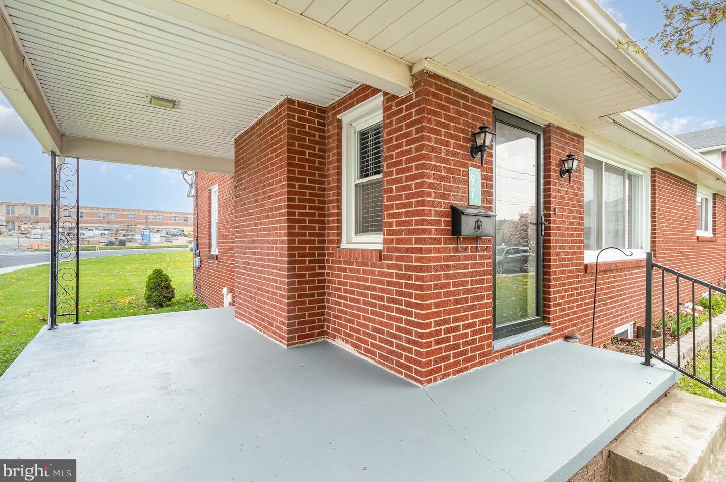97 Park Ave, Littlestown, PA 17340-1328