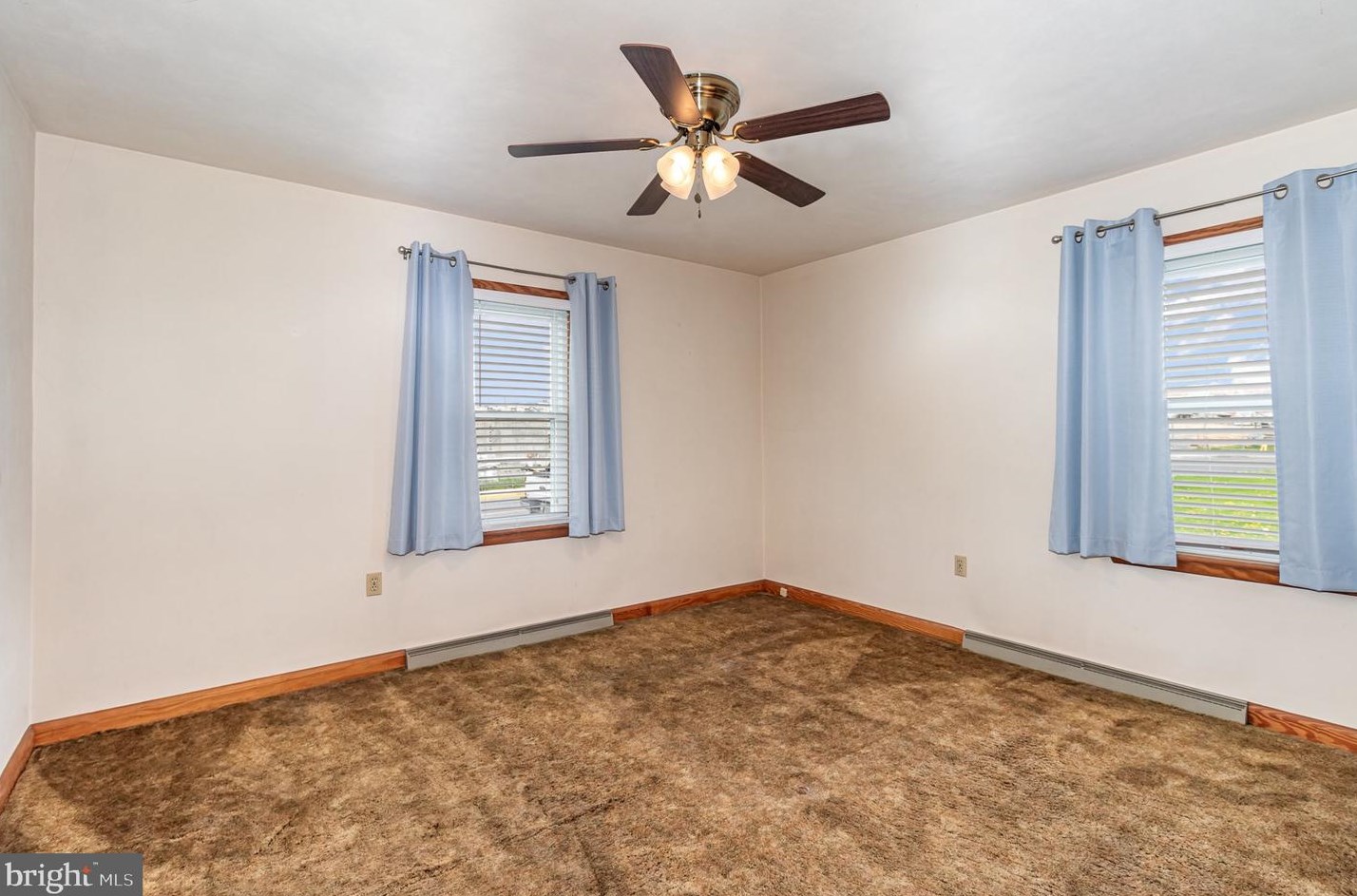 97 Park Ave, Littlestown PA 17340-1328 exterior