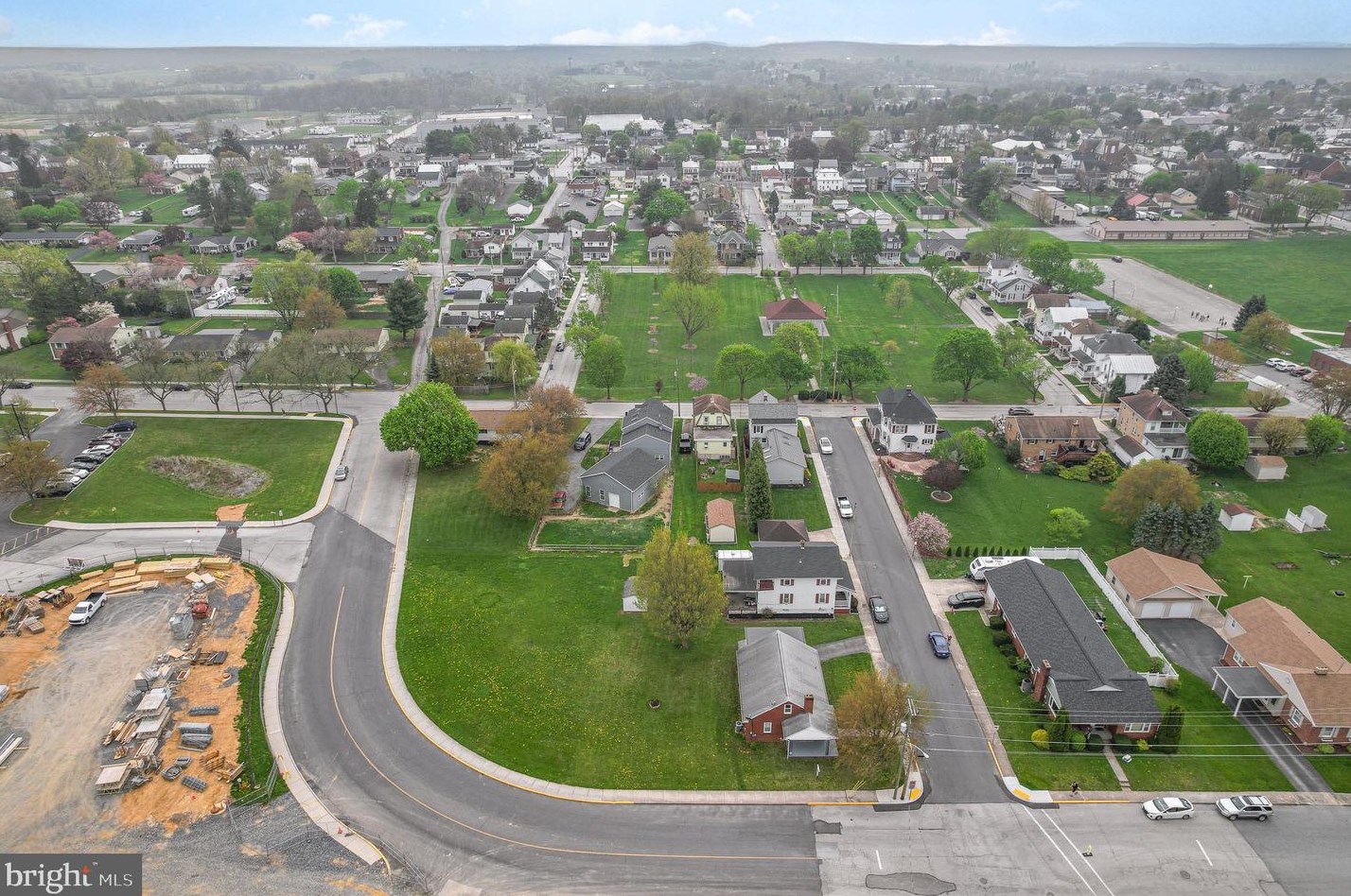 97 Park Ave, Littlestown PA 17340-1328 exterior