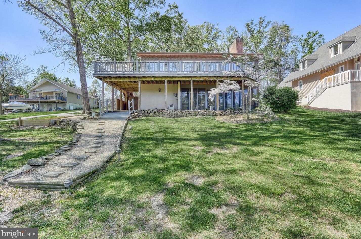 278 Lake Meade Dr, East Berlin PA  17316-9372 exterior