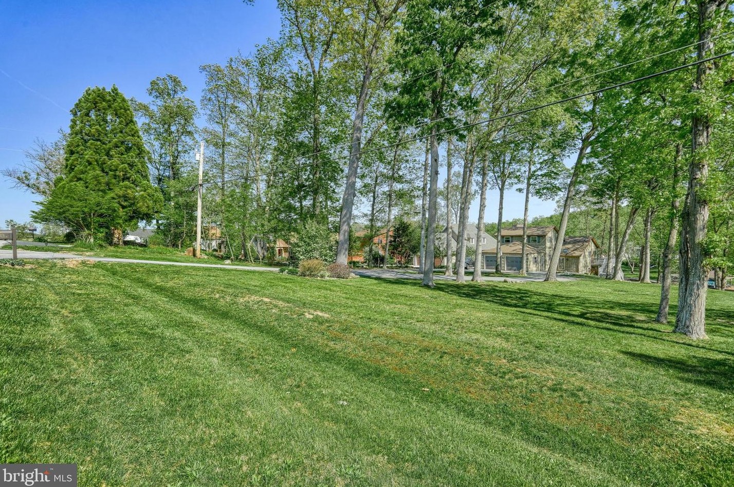 278 Lake Meade Dr, East Berlin PA  17316-9372 exterior