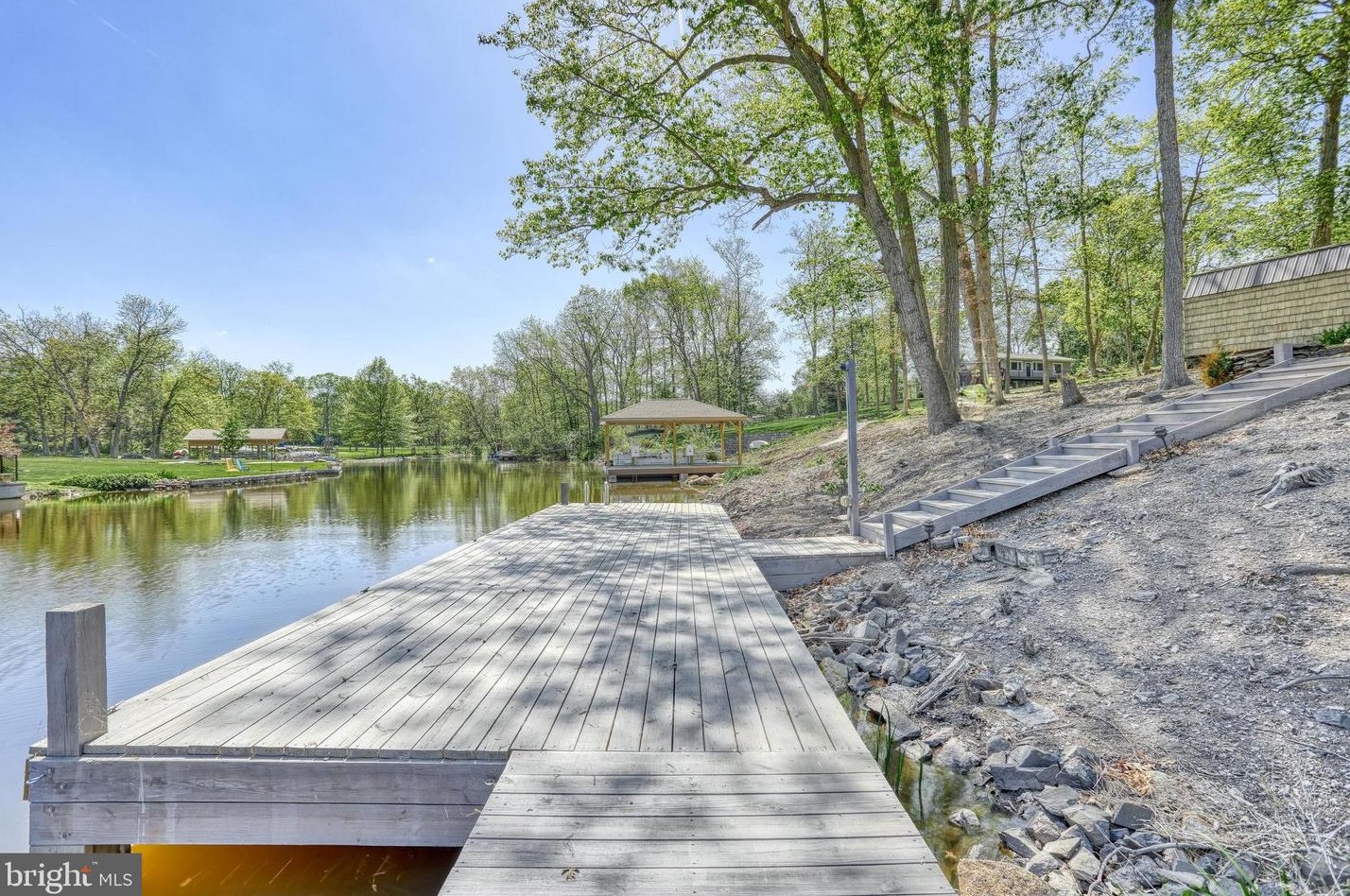 278 Lake Meade Dr, East Berlin PA  17316-9372 exterior