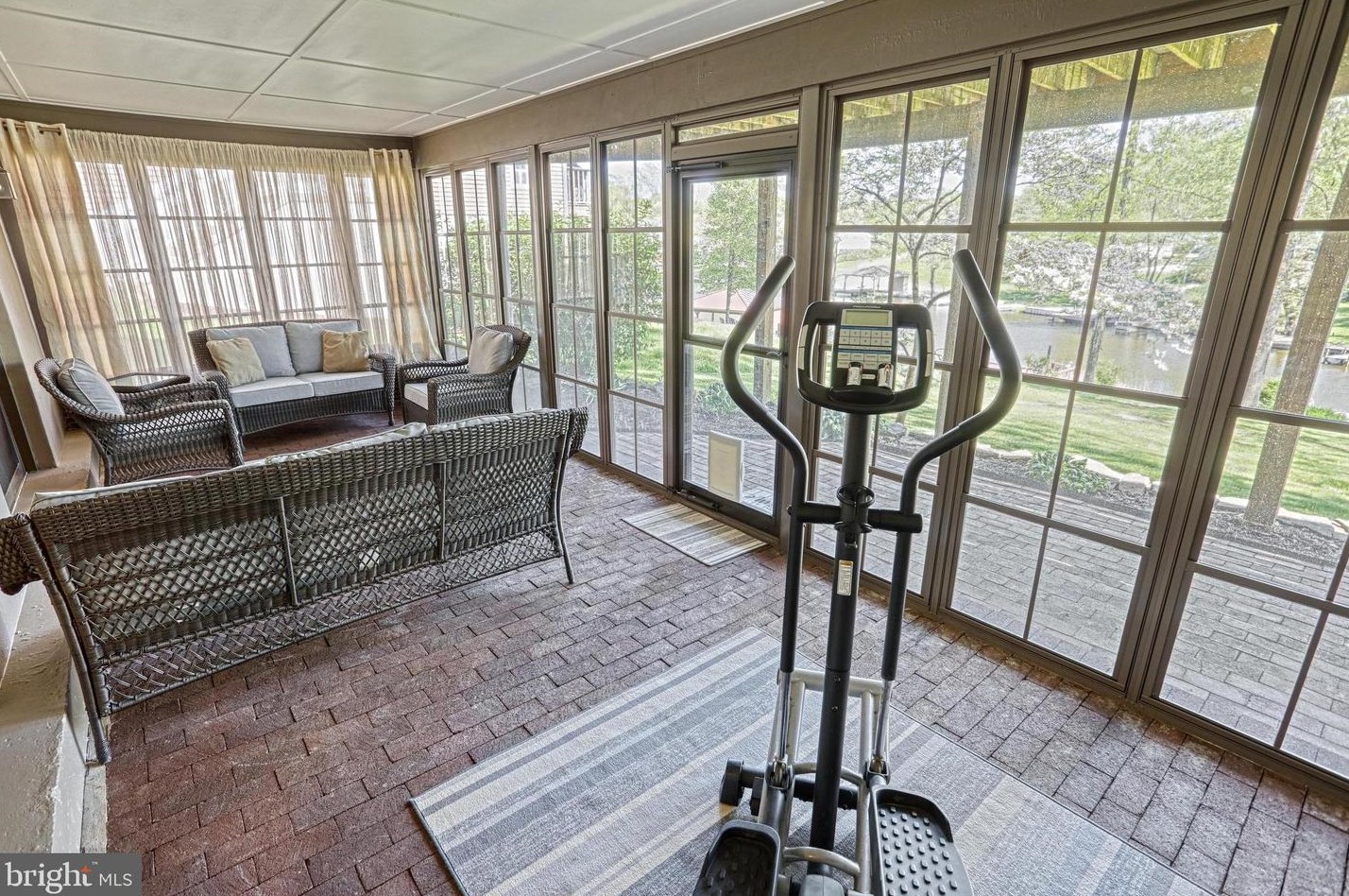 278 Lake Meade Dr, East Berlin PA  17316-9372 exterior