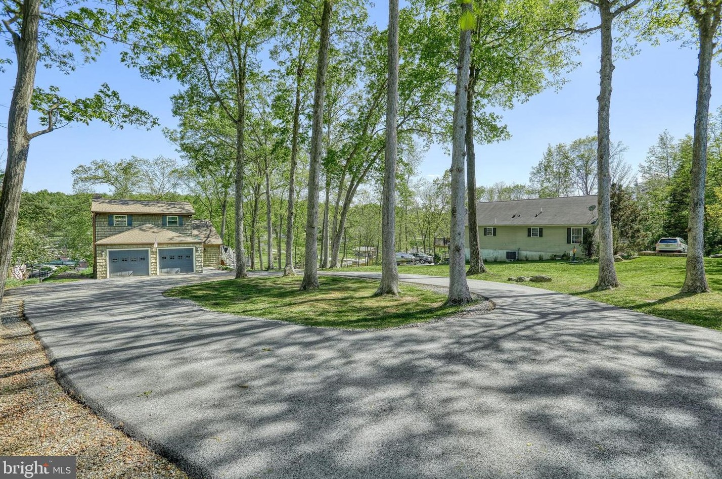 278 Lake Meade Dr, East Berlin PA  17316-9372 exterior