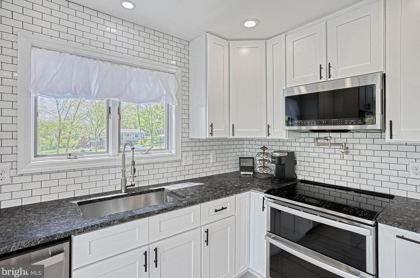 278 Lake Meade Dr, East Berlin PA  17316-9372 exterior