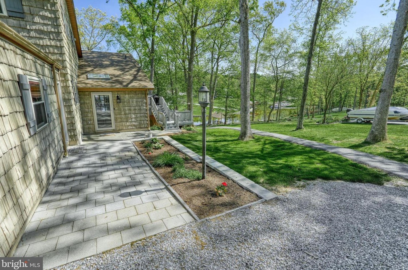 278 Lake Meade Dr, East Berlin PA  17316-9372 exterior