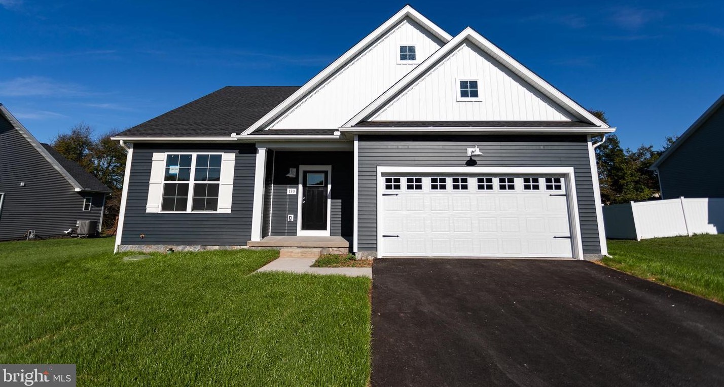 201 Kinneman Rd, Abbottstown, PA 17301-9782