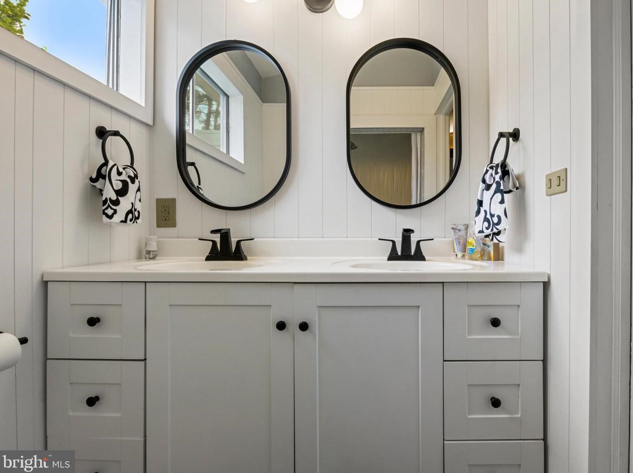 135 Windbriar Ln, Gettysburg PA  17325-7269 exterior