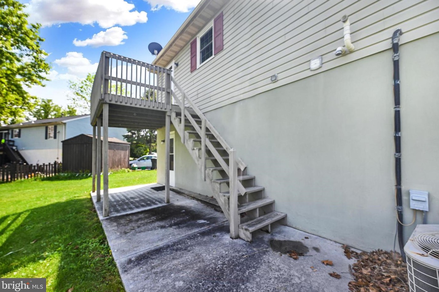 133 Conewago Dr, Hanover PA 17331-8961 exterior