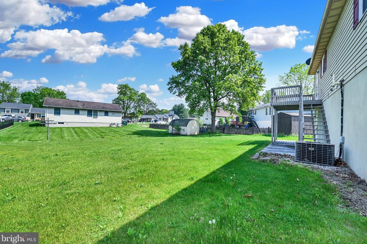 133 Conewago Dr, Hanover PA 17331-8961 exterior