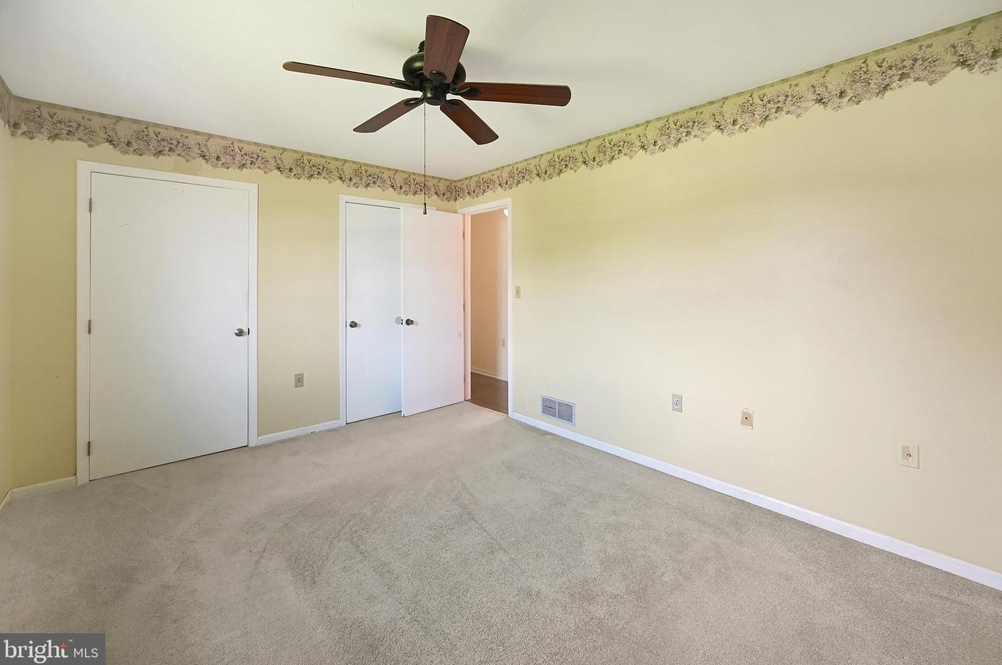 133 Conewago Dr, Hanover PA 17331-8961 exterior