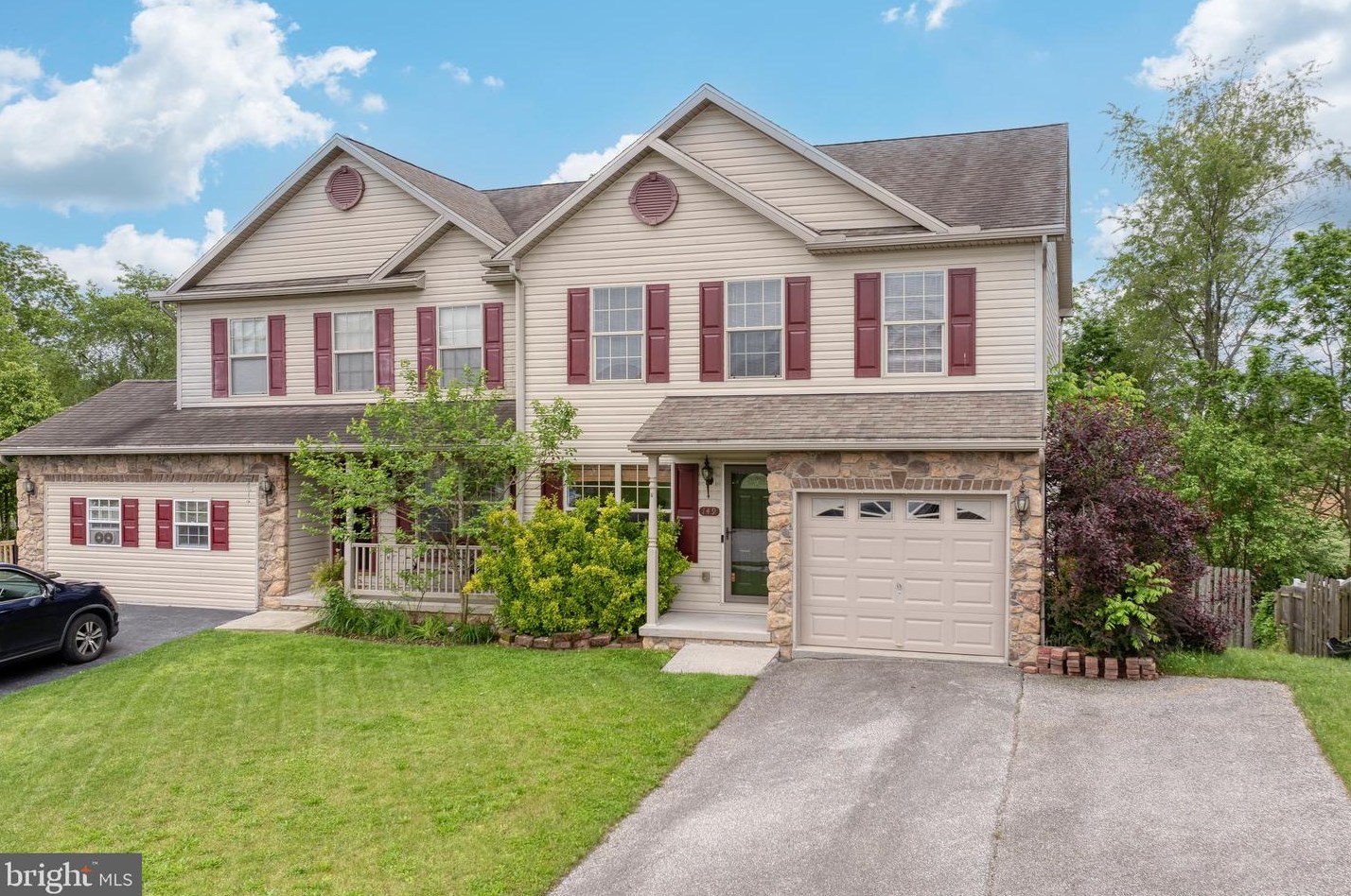 149 Maple Dr, Hanover, PA 17331-8941
