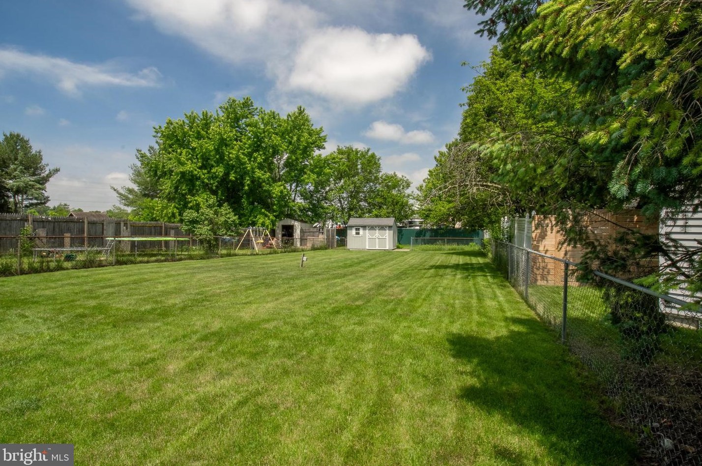 23 Conewago Dr, Hanover PA 17331-8961 exterior