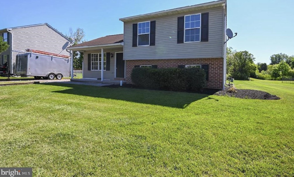 56 Kinneman Rd, Abbottstown, PA 17301-9798