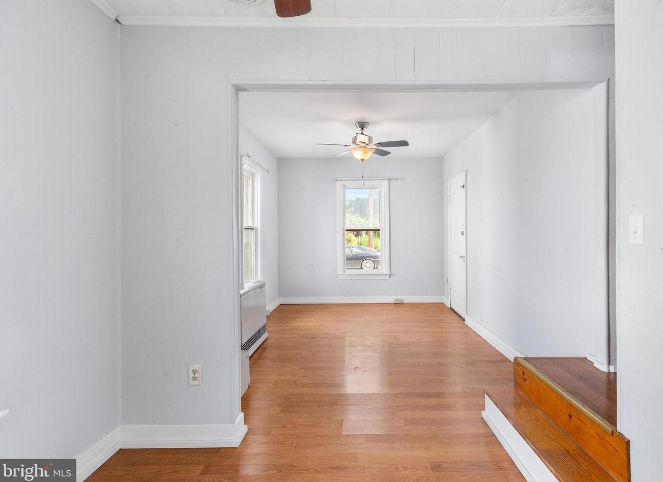 109 Lumber St, Littlestown PA 17340-1624 exterior