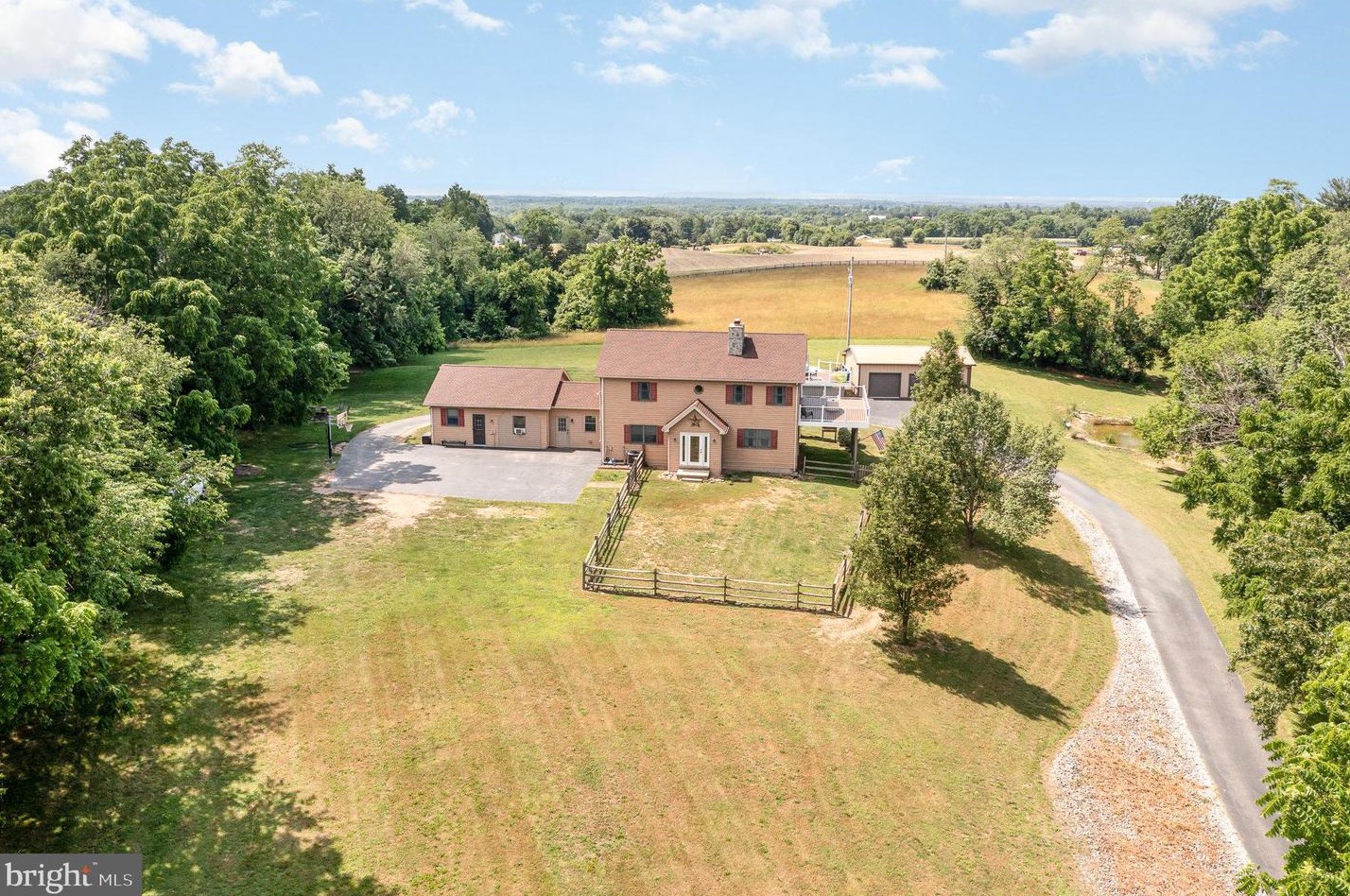 470 Red Hill Rd, Hanover, PA 17331