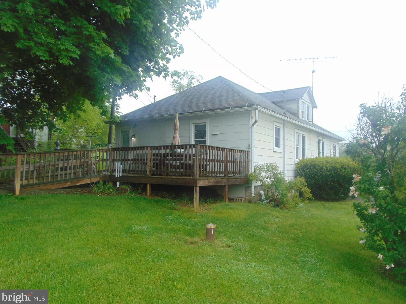 718 Center Mills Rd, Center Mills, PA 17304