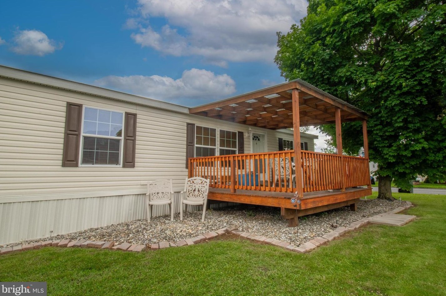63 Sherill Dr, New Oxford, PA 17350