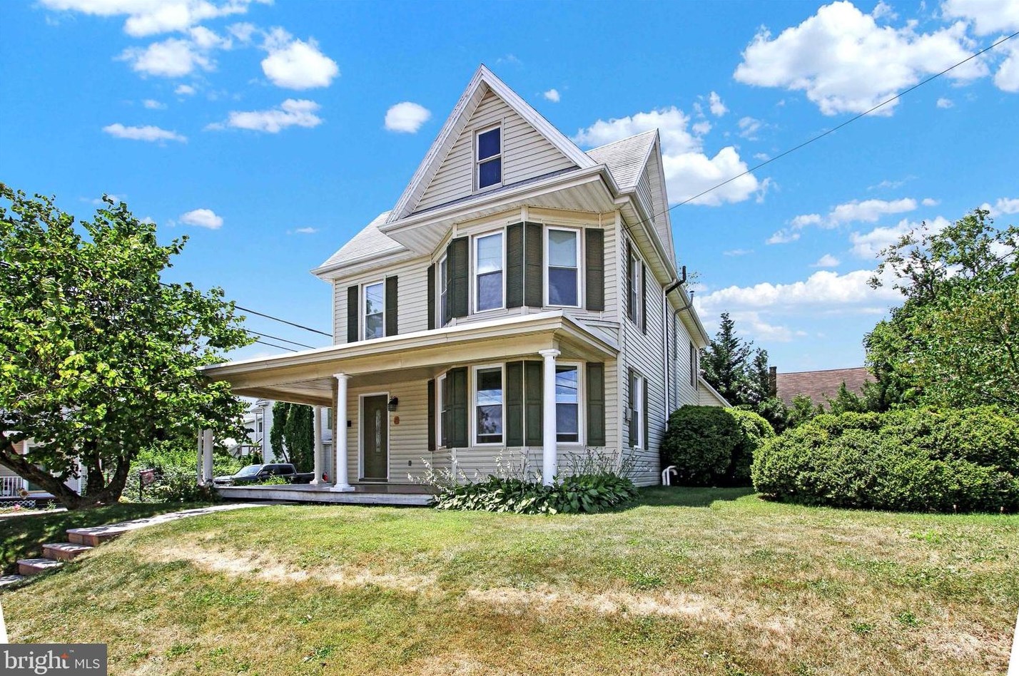 21 S Peters St, New Oxford, PA 17350