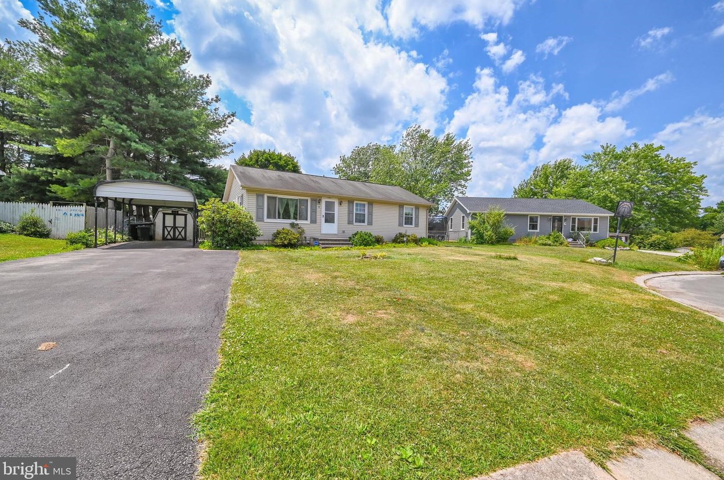 5 Cherry Ct, New Oxford, PA 17350