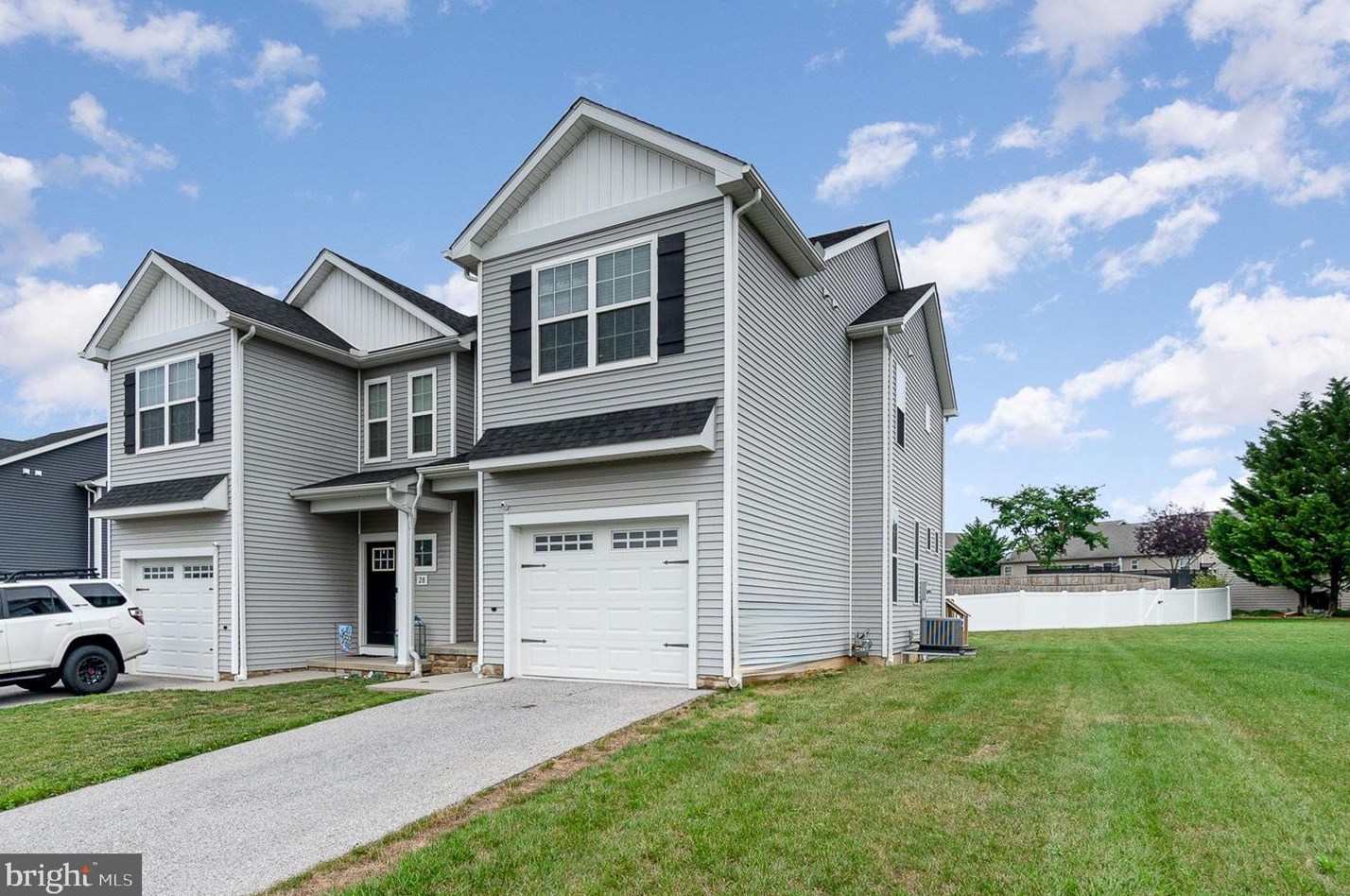 30 Star Dr, Hanover, PA 17331