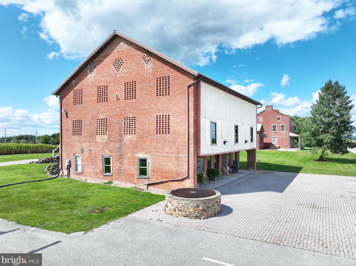 1246 Route 194 N, Abbottstown, PA 17301