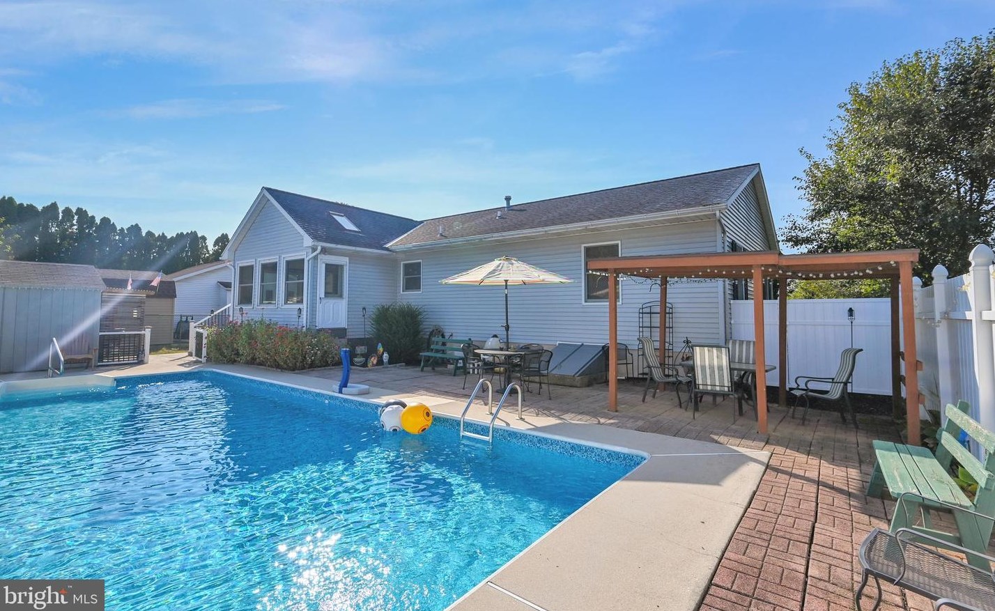 50 Deer Dr, Hanover, PA 17331