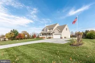 128 Pine Grove Rd, Hanover, PA 17331 - Photo 2