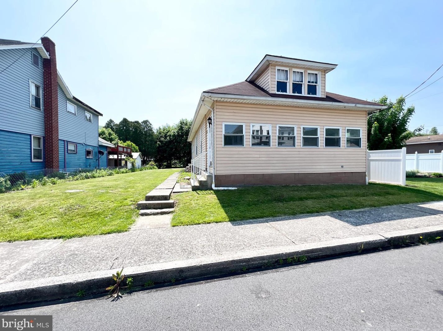 137 Bedford St, Hyndman, PA 15545