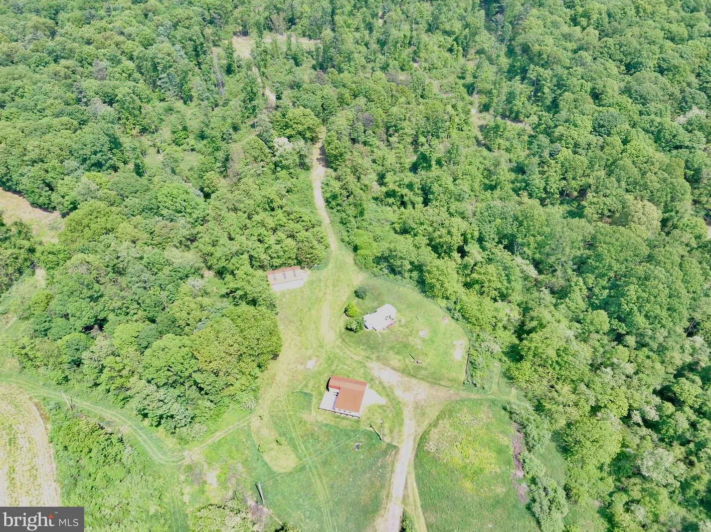 520 Lighthouse Rd, Breezewood, PA 15533