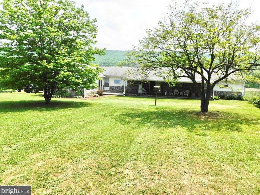 9617 William Penn Rd, Saint Clairsville PA  16667-9366 exterior