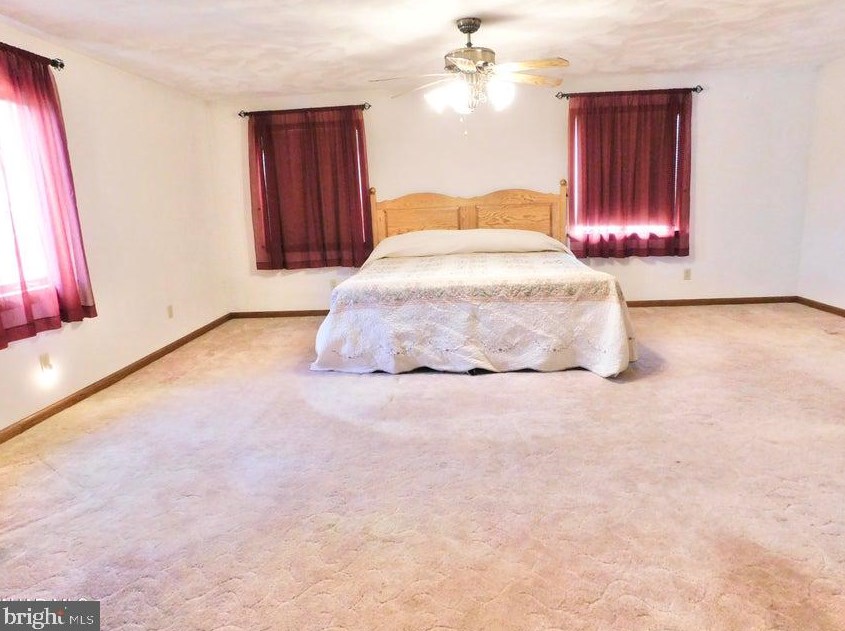 9617 William Penn Rd, Saint Clairsville PA  16667-9366 exterior