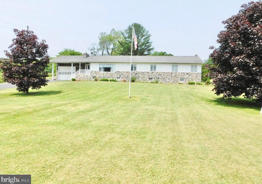 9617 William Penn Rd, Saint Clairsville, PA 16667