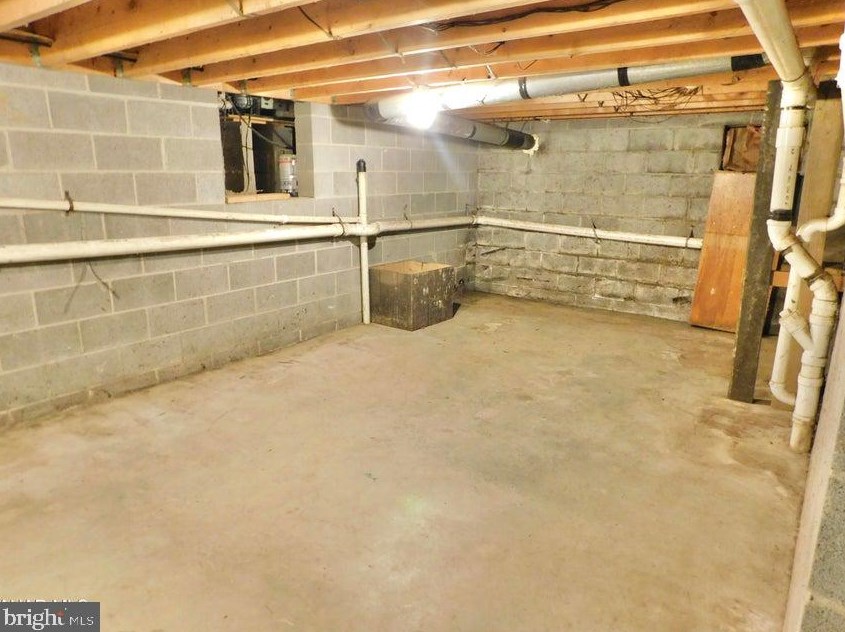 9617 William Penn Rd, Saint Clairsville PA  16667-9366 exterior