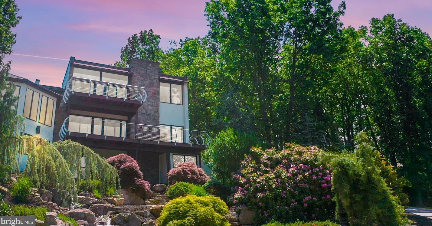 248 Settlers Ridge Rd, Saint Clairsville, PA 16667