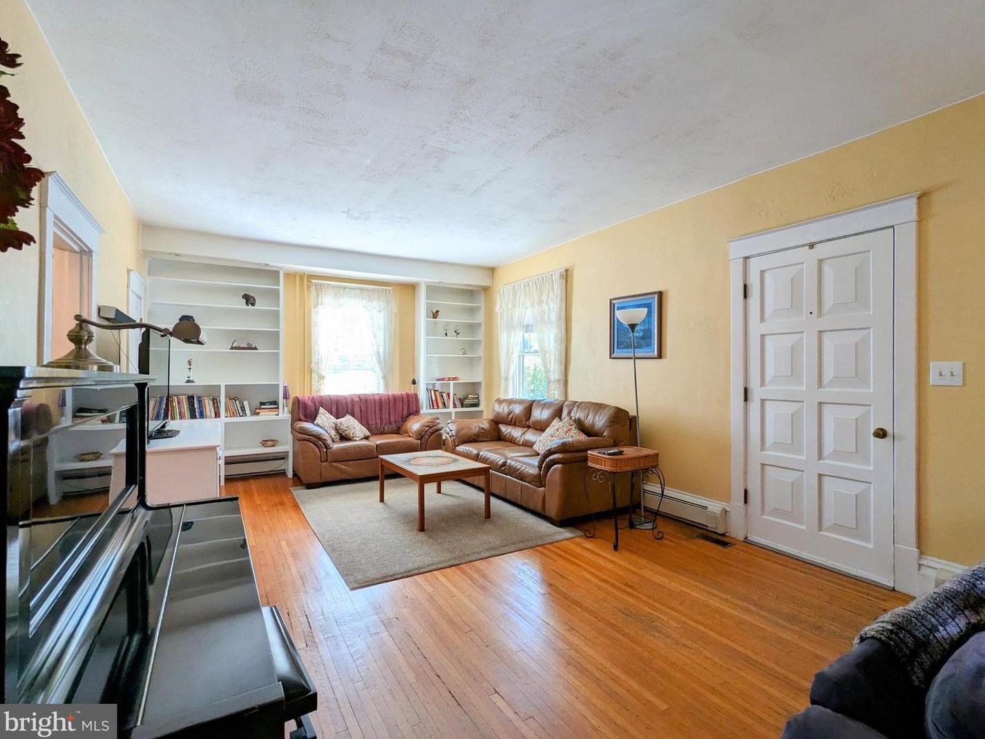 741 Juliana St, Bedford PA  15522-1929 exterior
