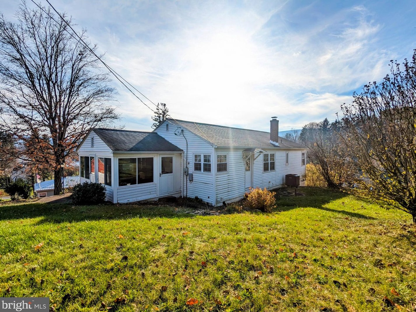 117 Cedar Ln, Bedford, PA 15522-1142