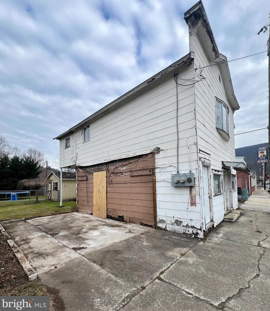 3935 Center St, Hyndman, PA 15545-7127