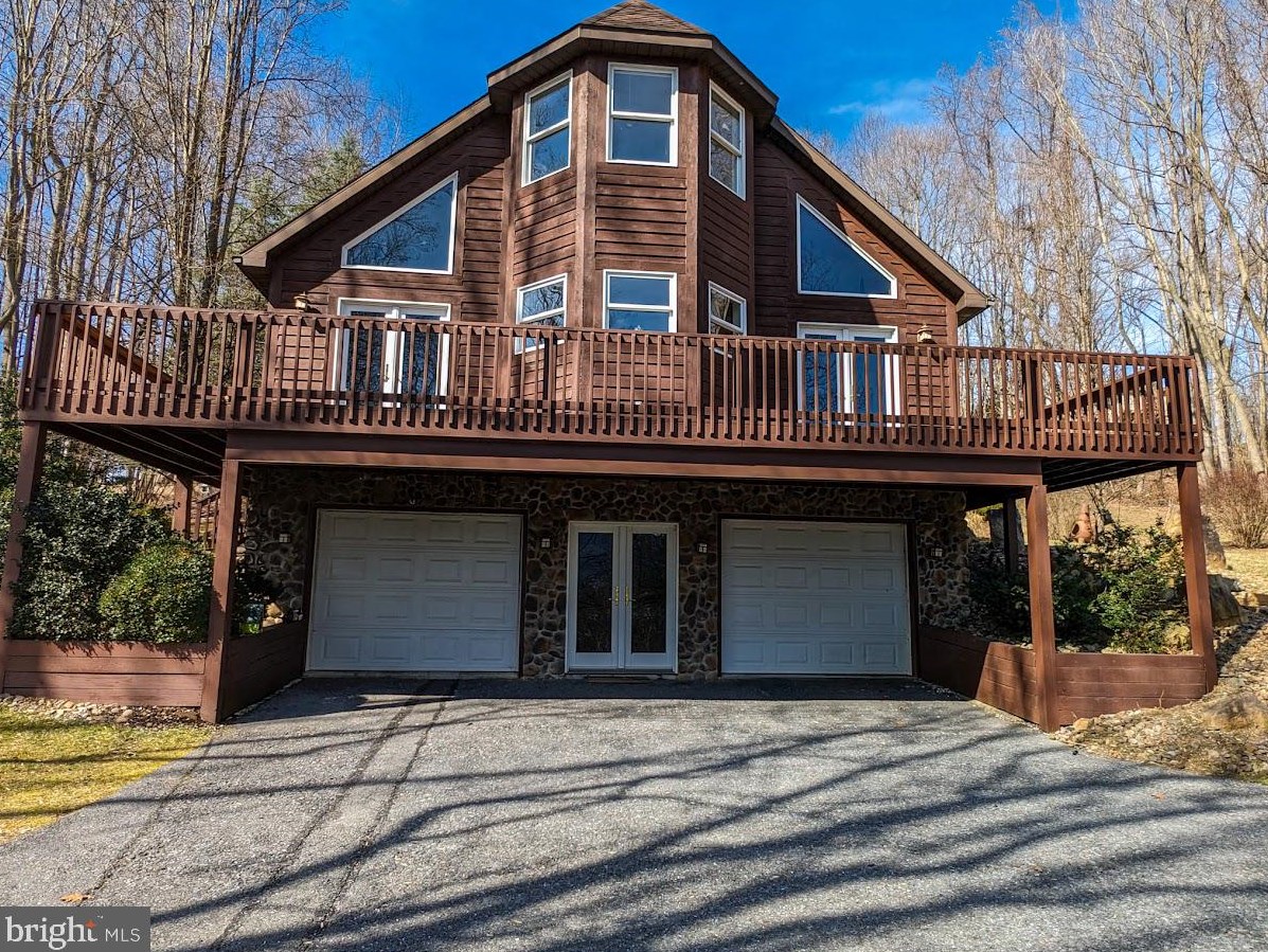 239 Mill Ridge Rd, Everett, PA 15537