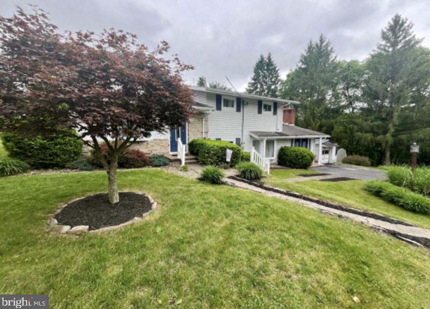 1198 12th St, Saxton, PA 16678