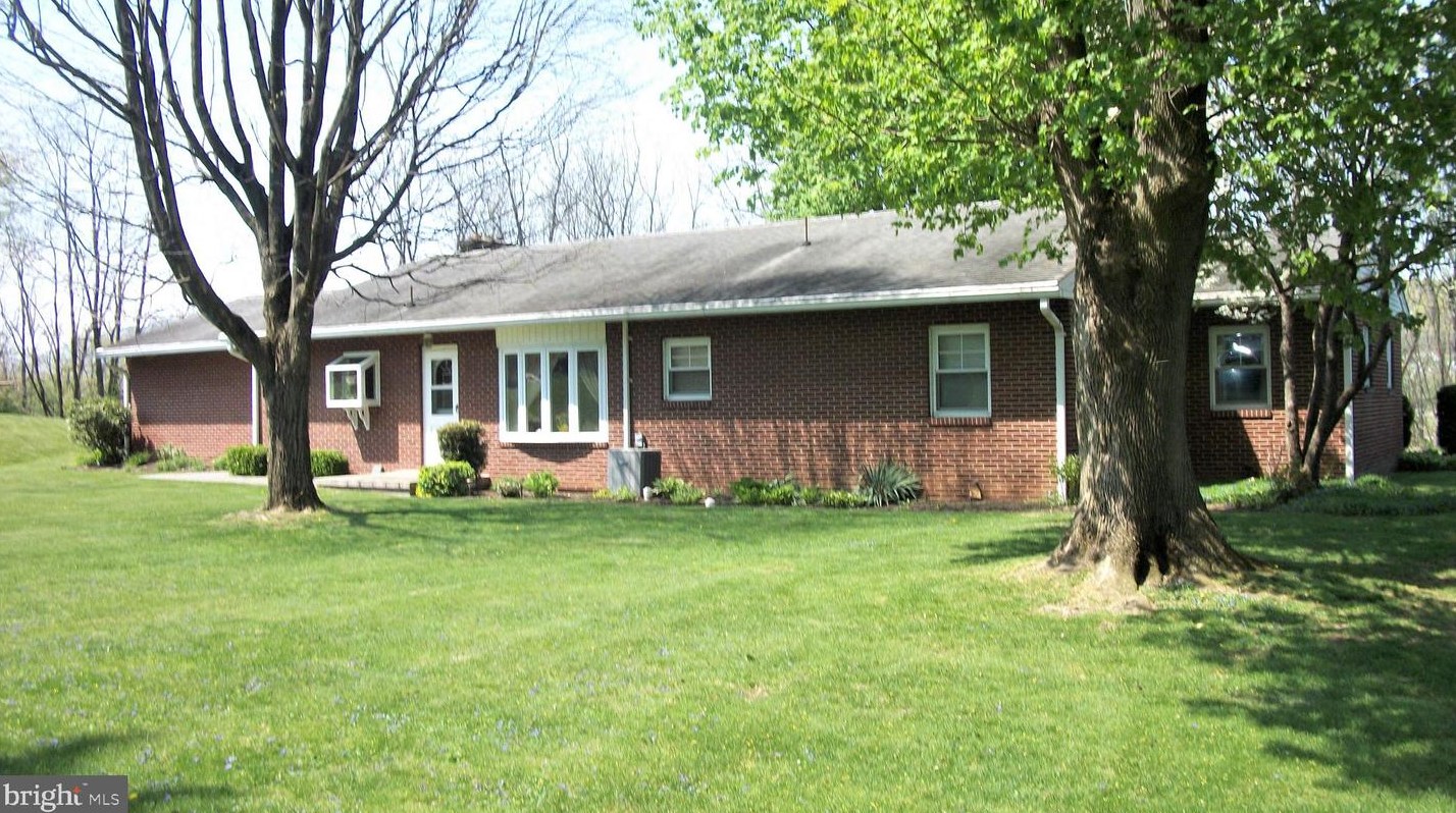 153 Division St, Bedford, PA 15522