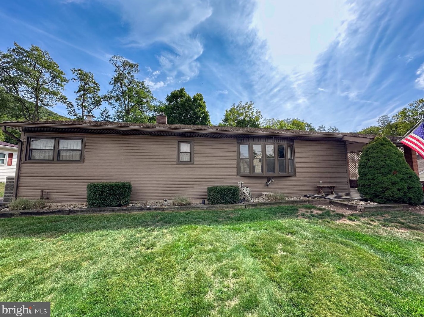 611 Mifflin St, Saxton, PA 16678