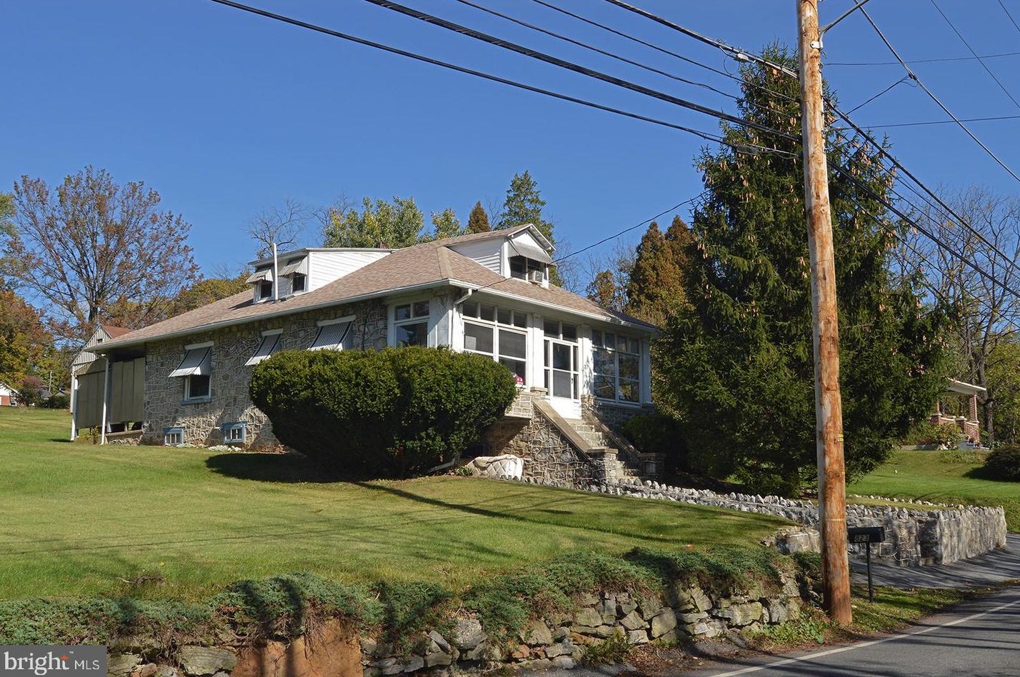 823 Leiszs Bridge Rd, Reading, PA 19605-2319