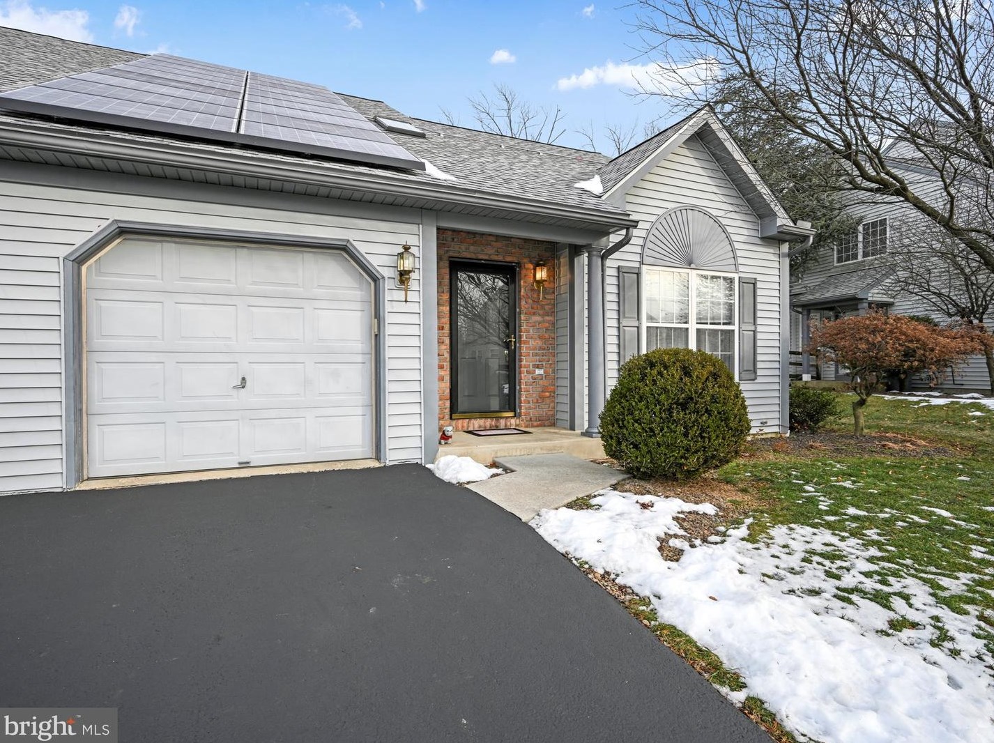 90 Michigan Dr, Reading, PA 19608-1359