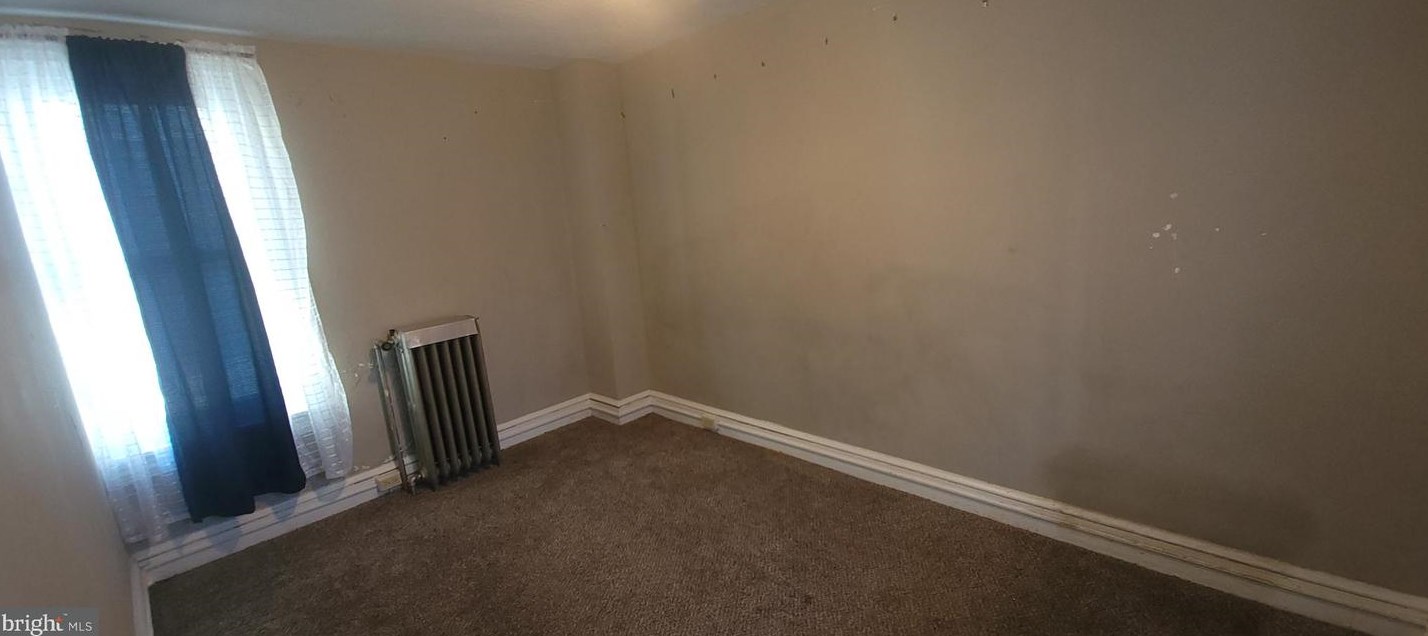 2811 Kutztown Rd, Reading PA 19605-2660 exterior