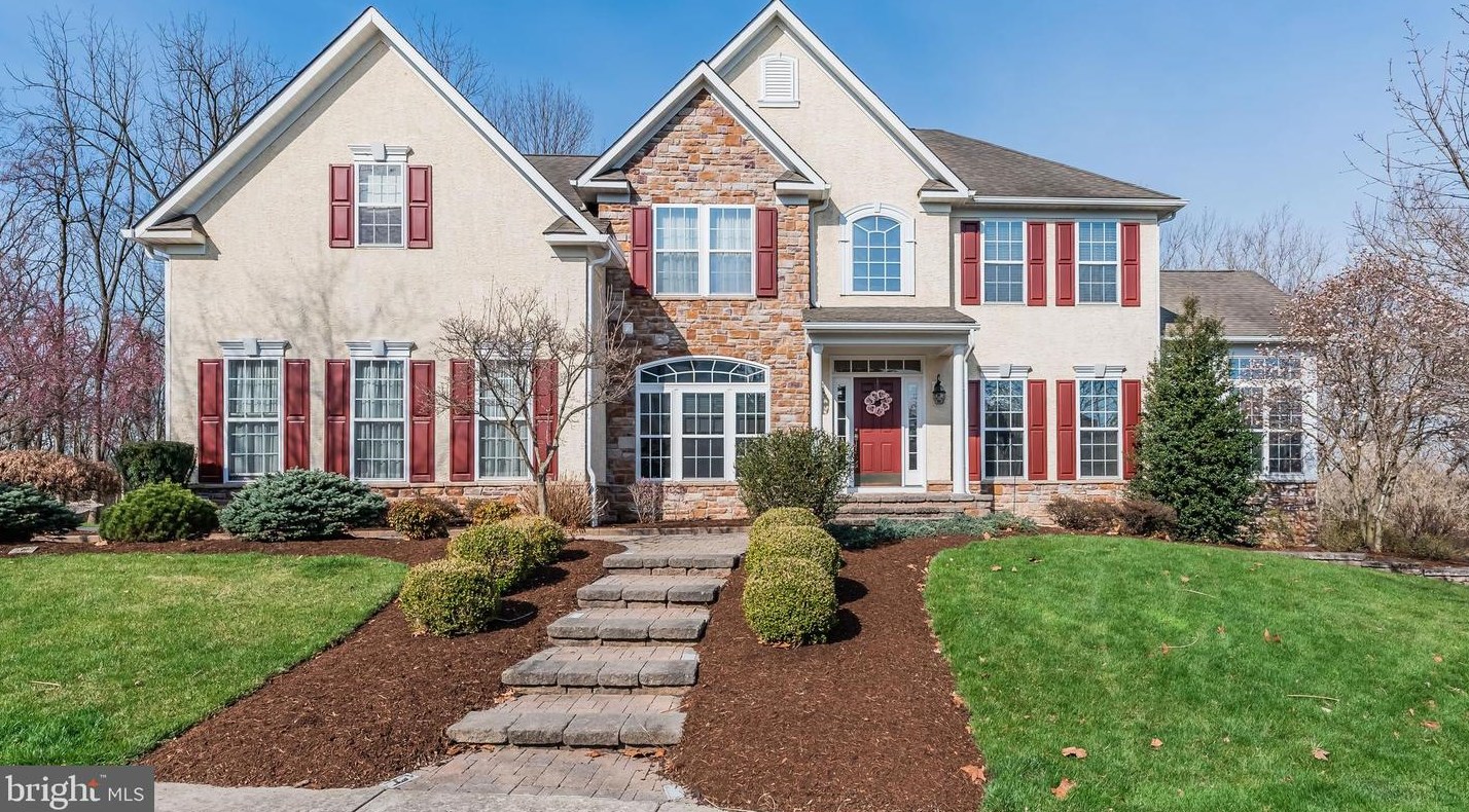30 Winding Brook Dr, Reading, PA 19608