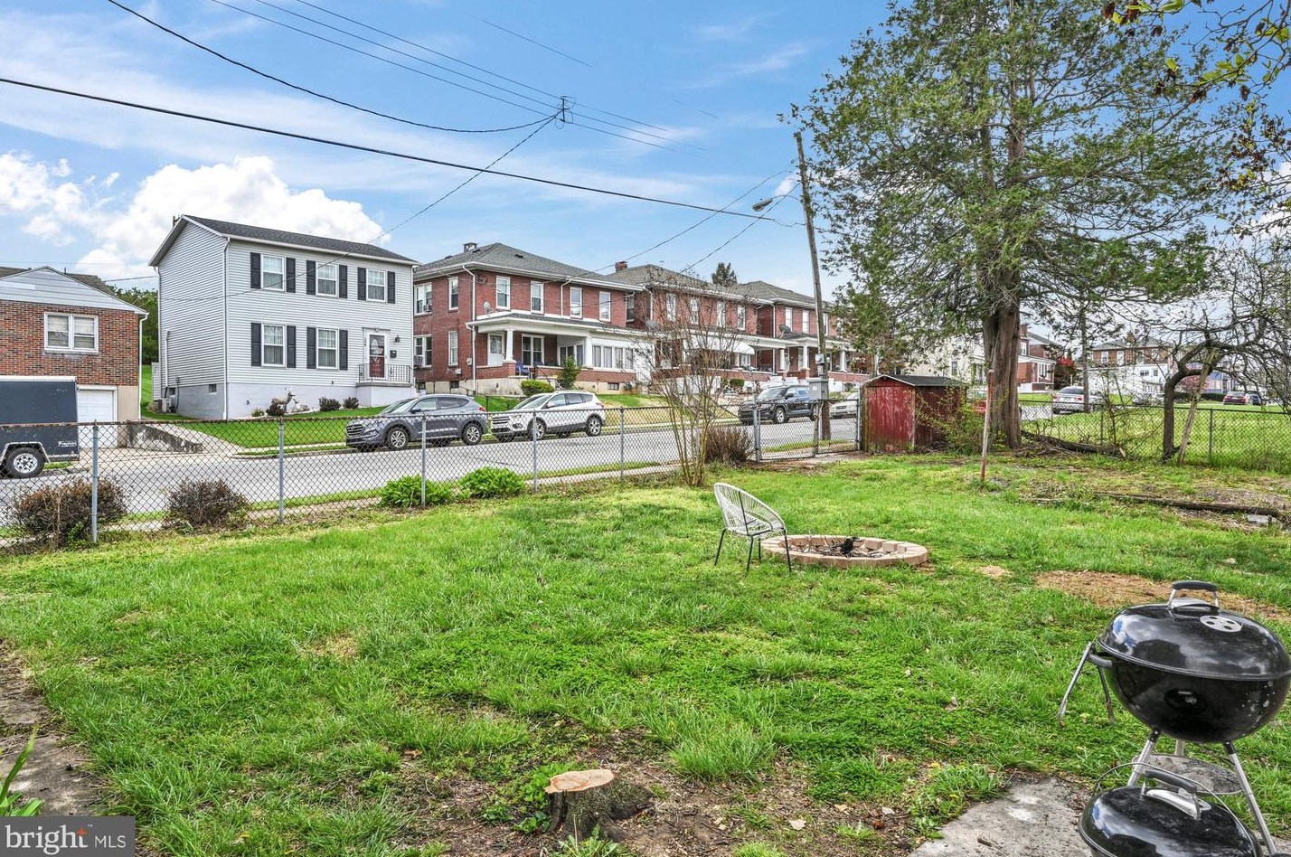 201 Park Ave, Reading PA 19611-1956 exterior